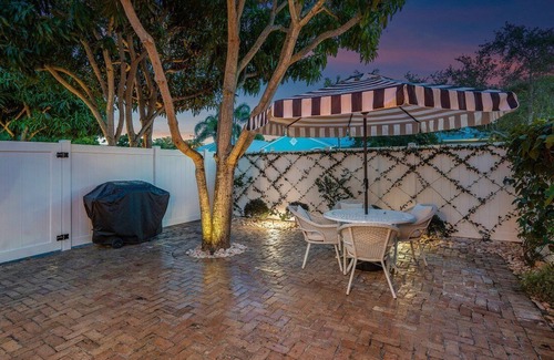 Delray Beach Cottage | Designer's Delray Hideaway in Delray's Hottest Neighborhood - Newly Renovated