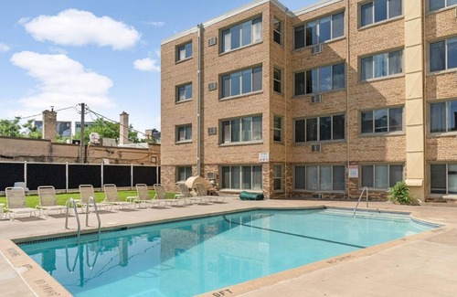Linden Hills Condo | Desirable Linden Hills Condo