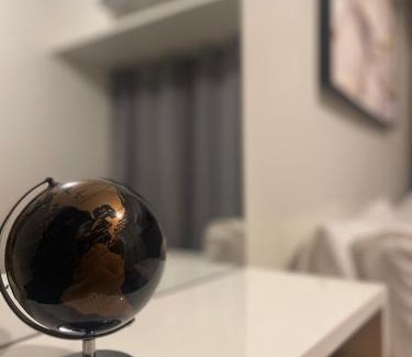 San Antonio Apartment | Destina at Air Residences Makati MetroManila, Netflix