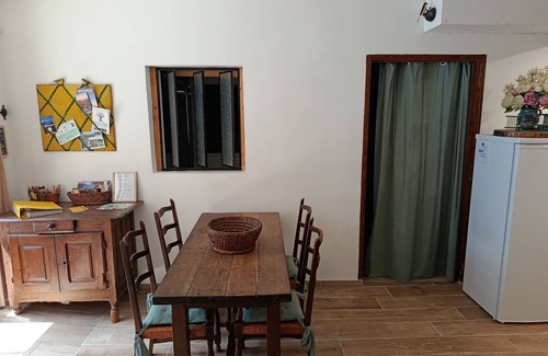 Caromb Apartment | Detached 50 m2 apartment in village house.