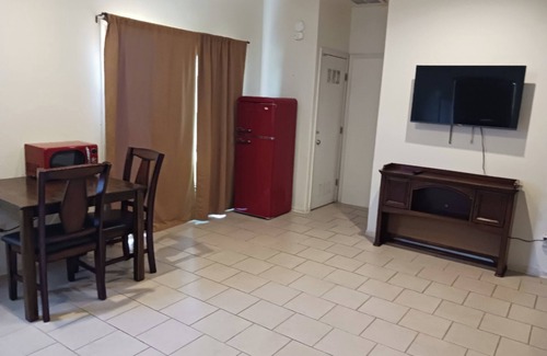 Three Rivers House | Detached Guest Room