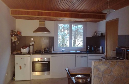 Saint-Esteve-Janson House | Detached house in the Durance valley