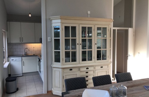 Scharendijke House | Detached renovated holiday home on enclosed grounds