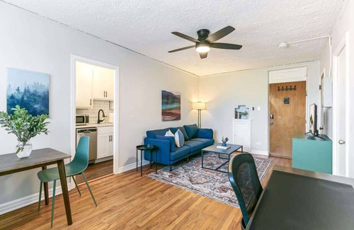 City Park Apartment | Detroit by Modern Midstay /On City Park! #T27