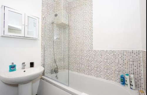 Birkenhead Apartment | Devonshire Road - Apartment 1