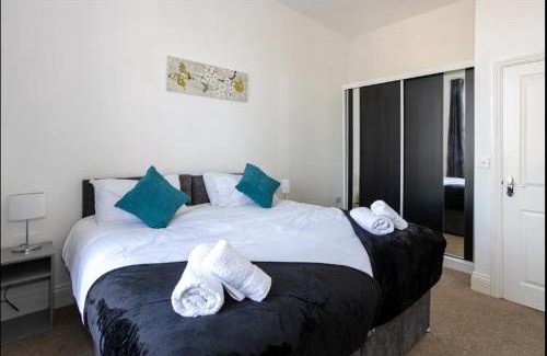 Birkenhead Apartment | Devonshire Road - Apartment 1