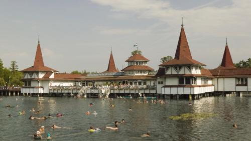 Keszthely Bed & Breakfast | Diána Fogadó