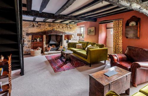 Bakewell House | Dial Cottage - Bakewell Pass The Keys