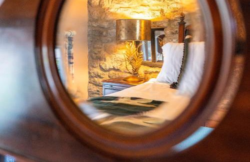 Bakewell House | Dial Cottage - Bakewell Pass The Keys