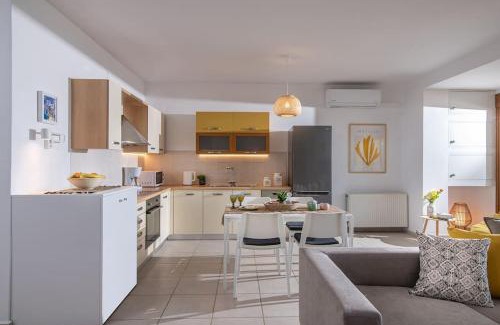 Lygaria House | Diamanti Residence Beachfront Yellow apt-Ligaria