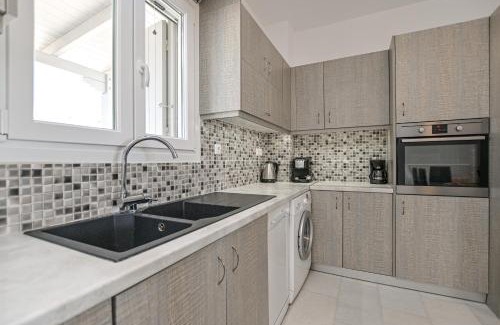 Mikri Vigla Villa | Diamantis Cove Villa on the beach