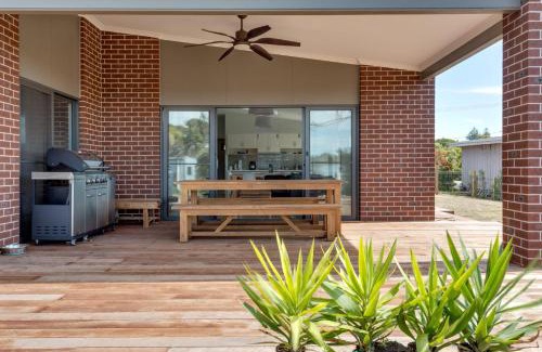 Sorrento House | Diamond Bay Beach House: brand new