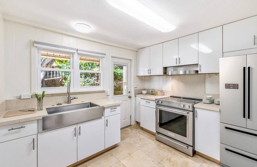 Maunalani Heights House | Diamond Head 3BR Honolulu - Upto 6, WiFi, AC, Deck