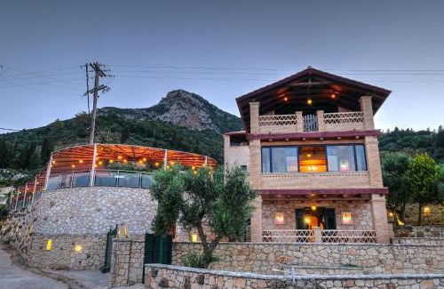 Xirokastello Villa | Diamond Suites