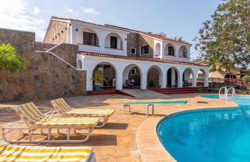 Ukunda Apartment | Diani Luxury Apartments by CHH