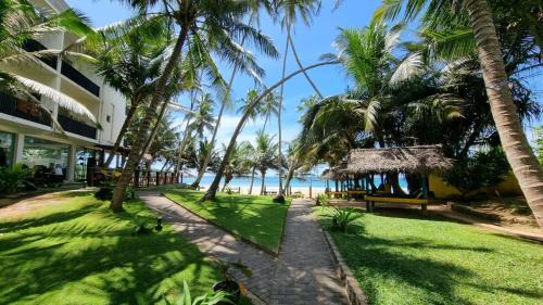 Dickwella Hotel | Dickwella Beach