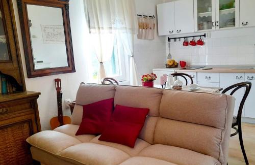 Kastel Kambelovac Apartment | Dida Roko, rustikalni apartman s terasom