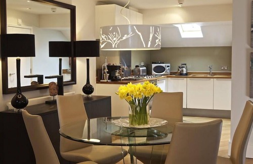 Dartmouth Cottage | Diddly Squat, 43 Dart Marina