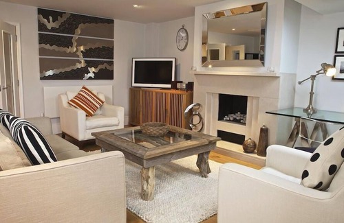 Dartmouth Cottage | Diddly Squat, 43 Dart Marina
