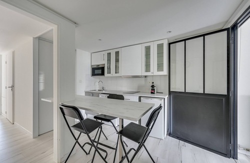 7th Arrondissement Apartment | DIFY Splendide - Jean Macé