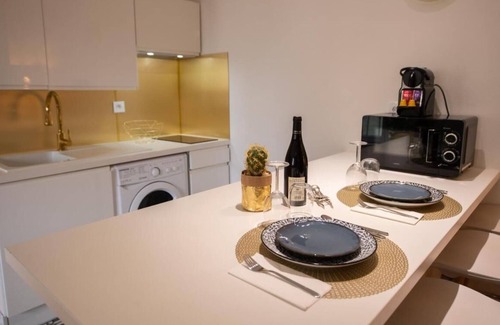 Faubourg Sud Apartment | Dijon Hyper Centre : Apartment 41m² Facing Museum, Monuments and Restaurants