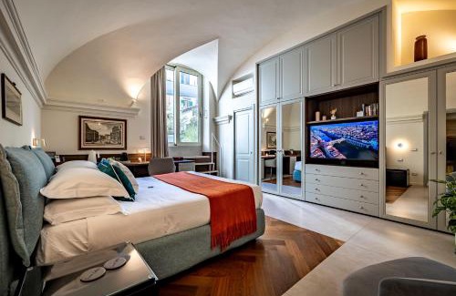 Duomo Apartment | Dimora Collection - Le Corti - Boutique Luxury Suites in a Restored 13th Century Convent, with Sauna and Gym