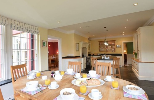 Beddgelert House | Dinas Noddfa