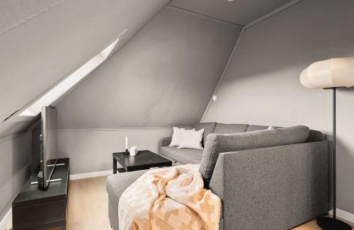 Bergen City Centre Apartment | Dinbnb Apartments I 350m to Bryggen I Renovated 2023 I Quiet Top Apart