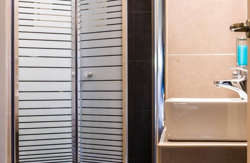 Ermoupoli Hotel | Diogenis Hotel