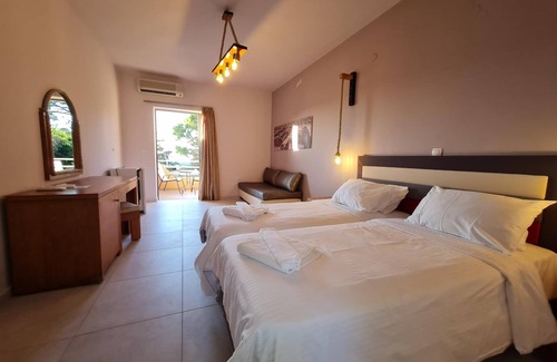 Adelianos Kampos Hotel | Dioni Hotel