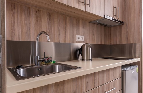 Haniotis Apartment | Dionysos Hotel & Suites