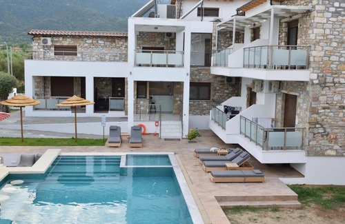 Skala Potamias Apartment | Dioscuri Deluxe Apartments