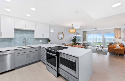Satellite Beach Condo | Direct Oceanfront Bliss: Ground-Floor Condo with Heated Pool & Private Beach Access 🌊☀️
