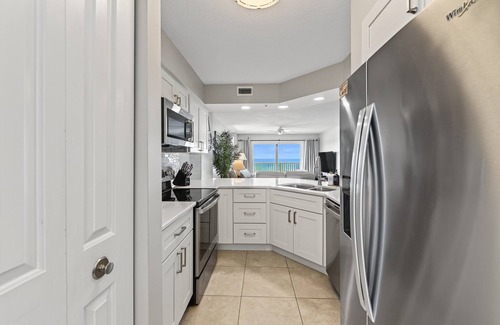 Seawinds Condo Condo | Direct oceanfront penthouse with gorgeous corner condo views, a beachfront pool, and garage