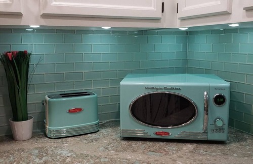 West Haven Apartment | DIRECT WATERFRONT with awesome views and near Yale