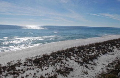 Pensacola Beach Condo | Directly on the Gulf, larger end unit, both bedrooms have water view!