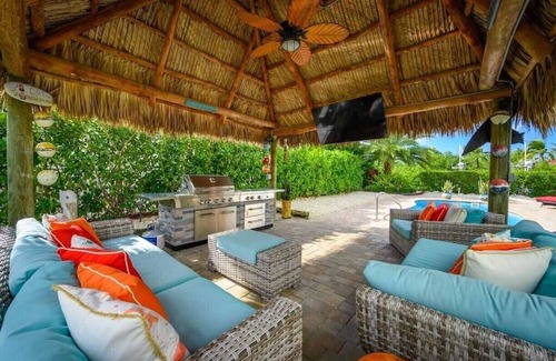 Marathon Villa | Discount Available! Private Pool, Canal Front, Dock, Bikes, Paddleboards & More!