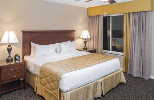 Berkeley Resort | Discounted rates - Ideal resort location in Williamsburg-Historic PowhatanResort
