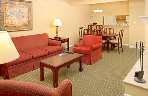 Berkeley Resort | Discounted rates - Ideal resort location in Williamsburg-Historic PowhatanResort