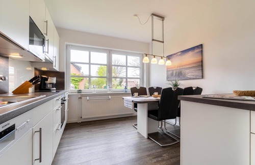 Borgsum Apartment | "Discover Mariannes Hüs: Your dream vacation in Borgsum on the North Sea!"
