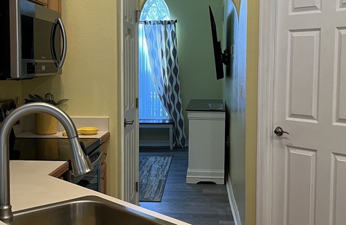Greater Groves House | Disney - POOL HOME with tons of amenities including a free breakfast bar