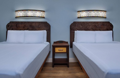 Bay Lake Resort | Disney's Caribbean Beach Resort