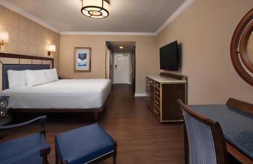Bay Lake Resort | Disney's Yacht Club Resort