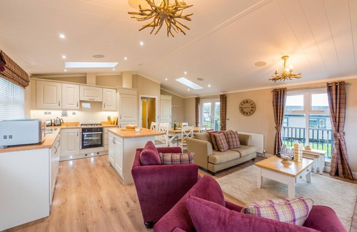 Otterham Apartment | Ditty's Lodge- Glastannen Lodge 1