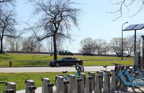 Wrightwood Neighbors House | Diversey #3 - Lincoln Park-Short walk to Wrigley, The Beach and Lincoln Park