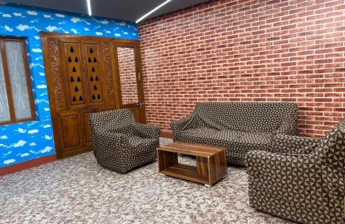 Khattalwada Apartment | Divine Homestay