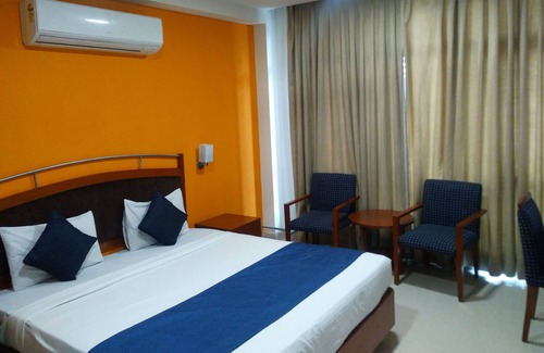 New Friends Colony Hotel | Divine Inn Hotel