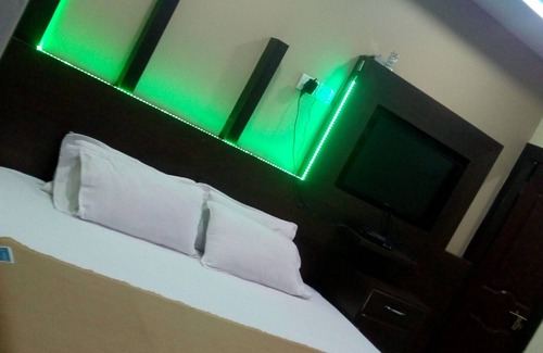 Hyderabad Resort | DIVYA LODGE & HOTEL ROOMS