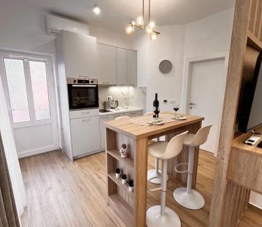 Donja Lastva Apartment | DMM Apartments
