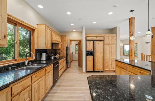 Incline Village House | Do not miss your chance to vacation at this five-bedroom, 5.5-bath mountain home